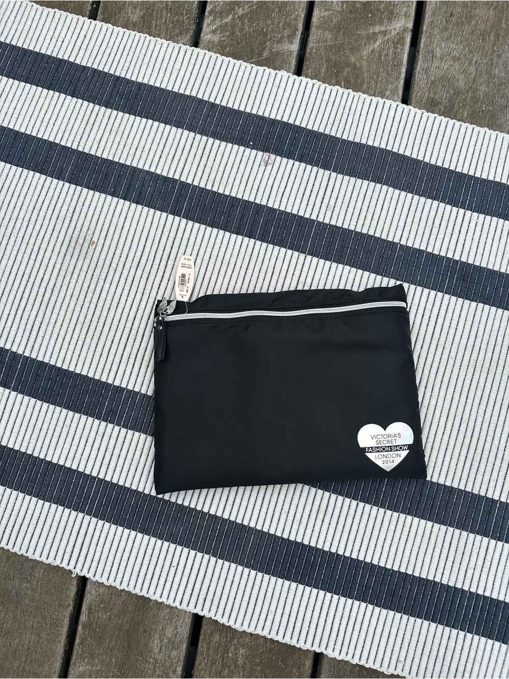 Victoria's Secret Black Foldable Travel Bag with Holographic Heart Logo - Picture 3 of 3